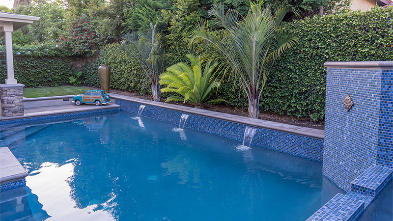 Classic California, Backyard, Custom Swimming Pool Design – The Old Skool Woody Pool